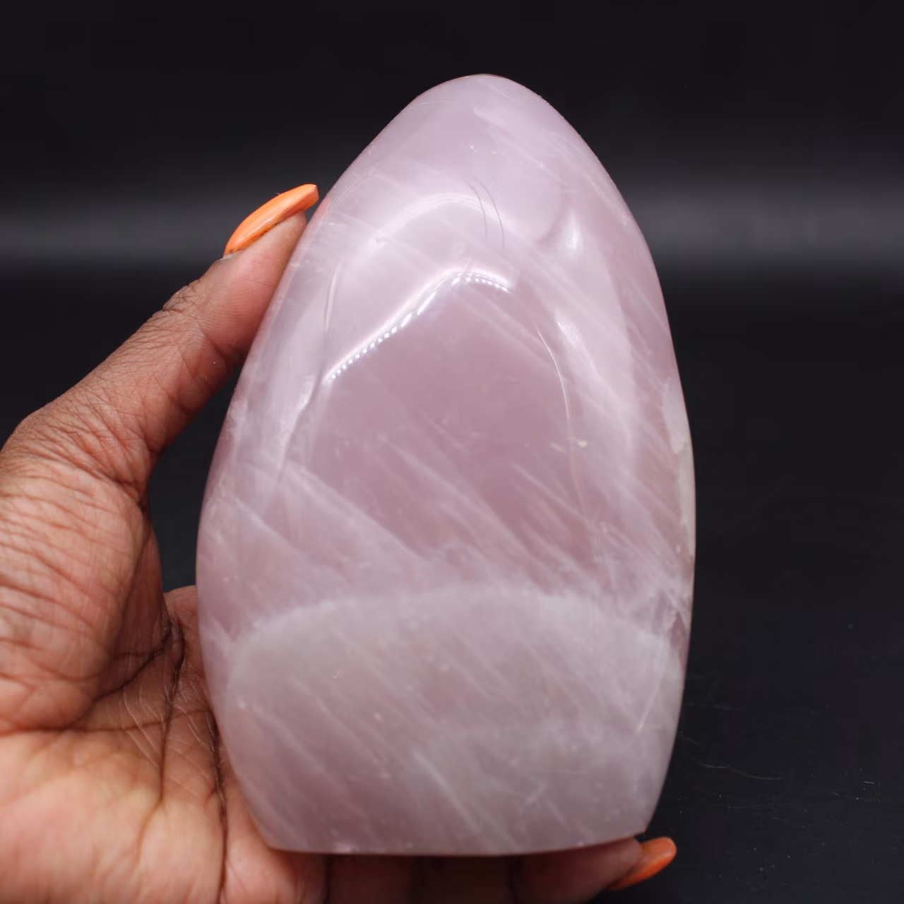 Piedra pulida de cuarzo rosa