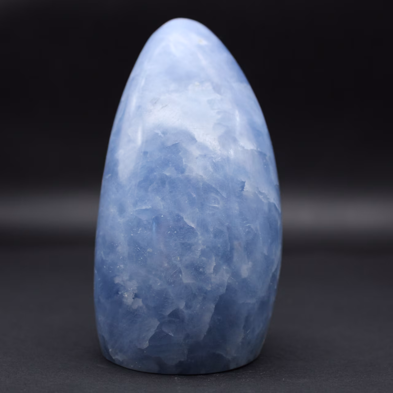 Calcita azul ornamental