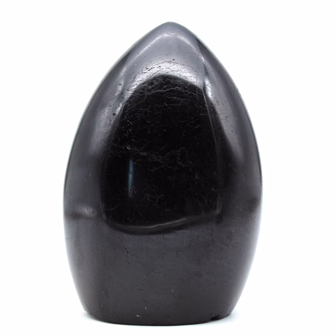 Piedra de turmalina negra pulida