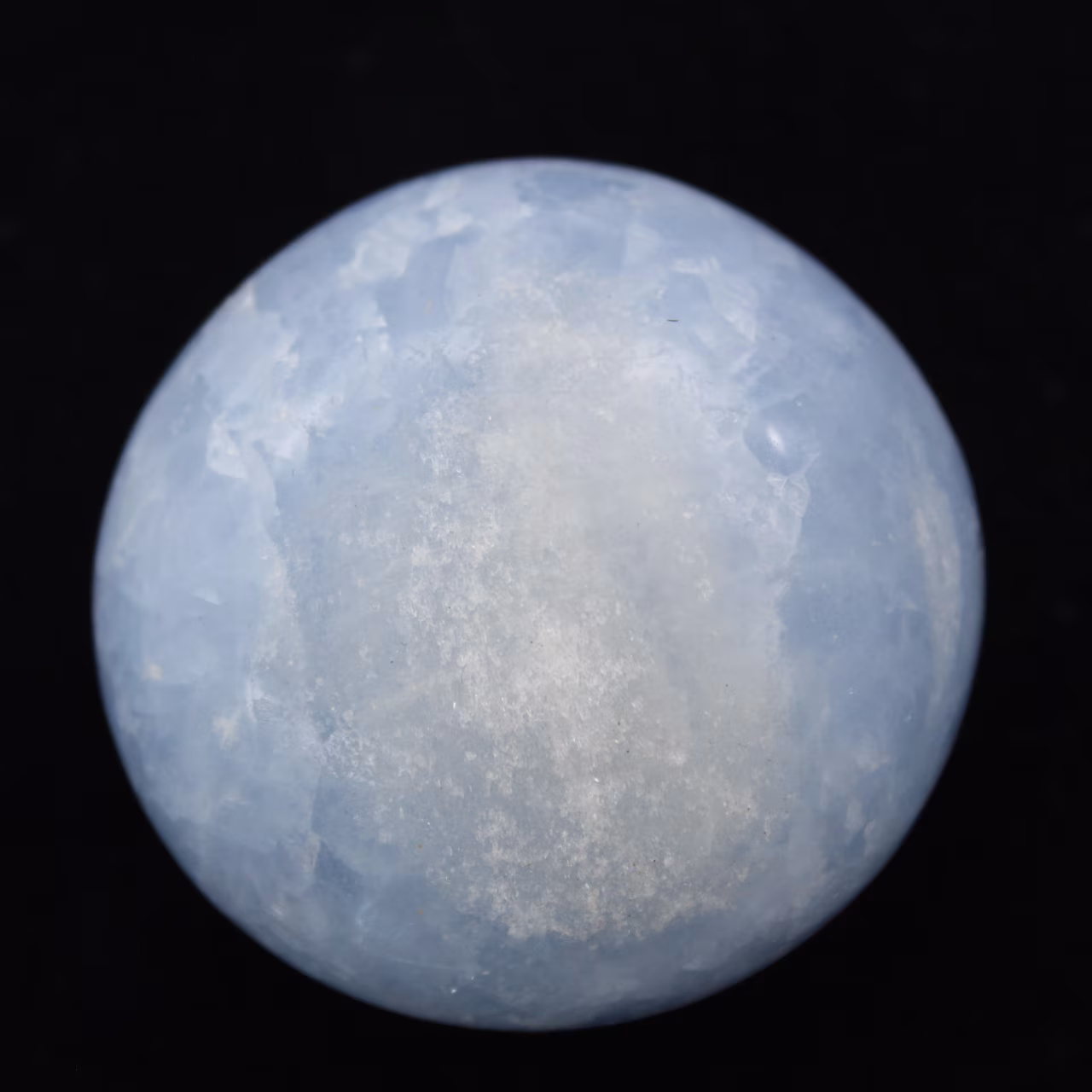 Guijarros de calcita azul