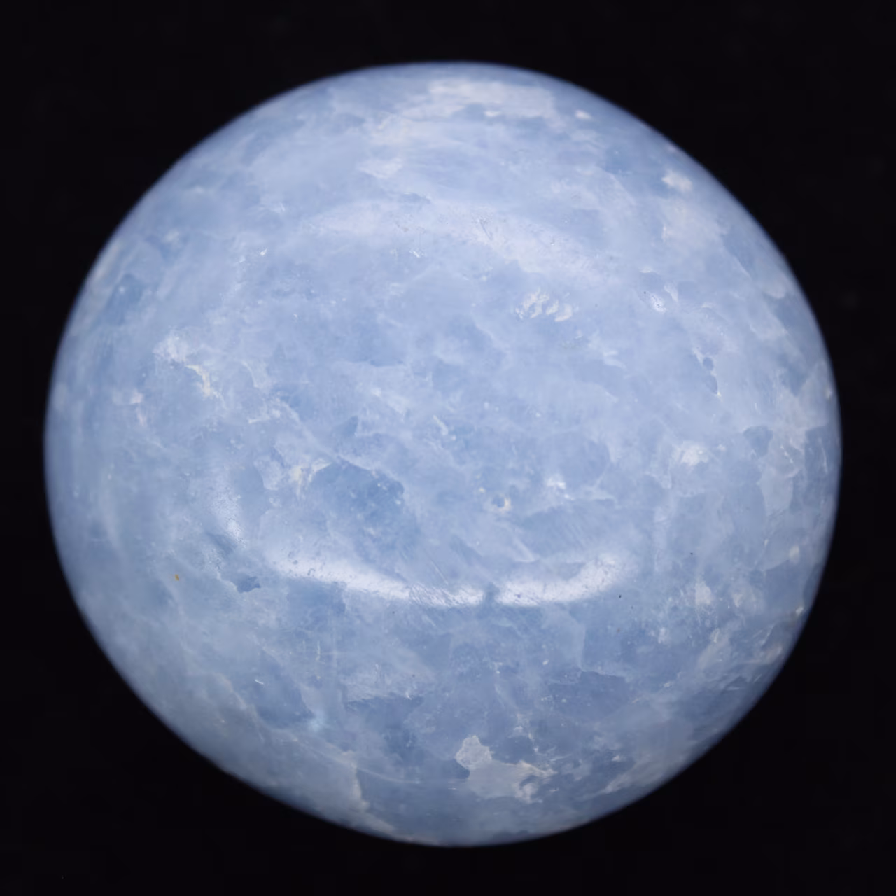 Guijarros de calcita azul