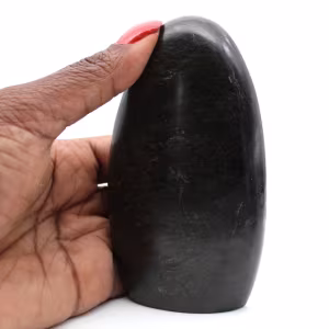 Piedra pulida en diopsido