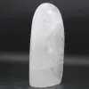 Forma libre de cristal de roca pulido. - 1