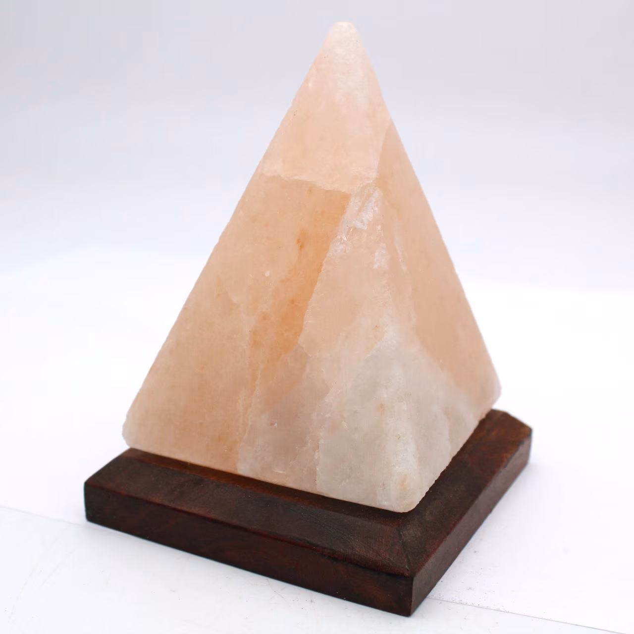 Lámpara Pirámide de Sal Rosa del Himalaya