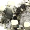 Grandes cubos de pirita con cristales de cuarzo - 10