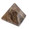 Pirámide de piedra microclina de Madagascar - 0