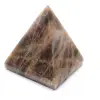 Pirámide de microclina negra - 2