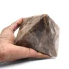 Pirámide de piedra microclina de Madagascar - 1