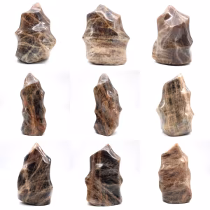 Llama de piedra microclina de Madagascar