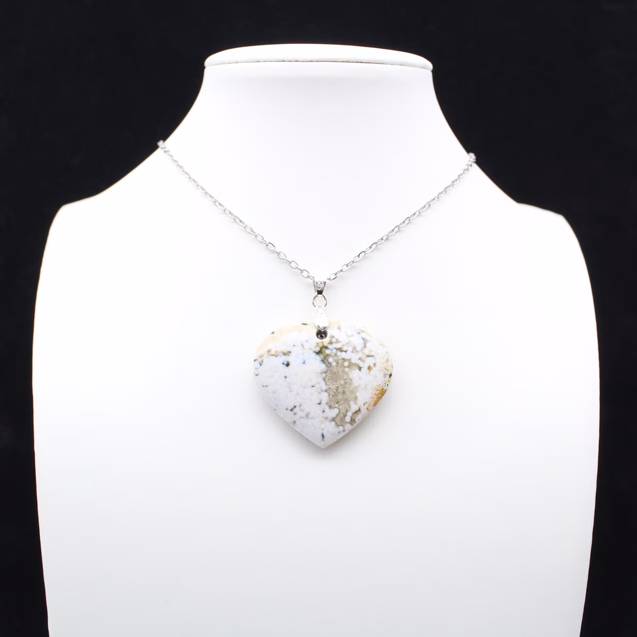 Colgante de corazón de jaspe orbicular
