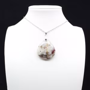 Colgante con inclusión de turmalina rosa