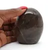Piedra lunar negra pulida de forma libre - 1