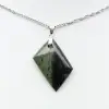 Colgante de jaspe Kambamba en forma de diamante - 1