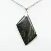 Colgante de jaspe Kambamba en forma de diamante - 1