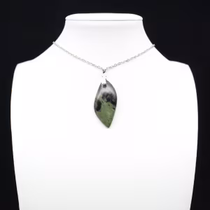 Colgante de hoja de jaspe kambamba