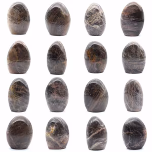 Piedra lunar negra pulida de forma libre