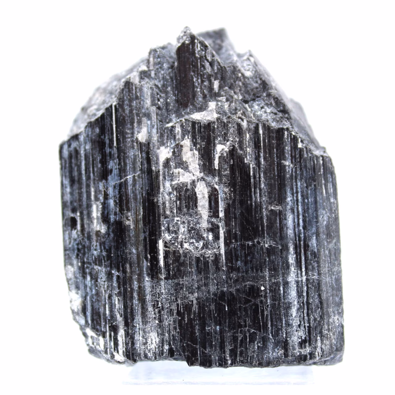 Turmalina negra en bruto