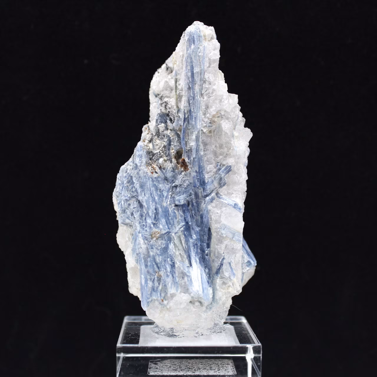 Cristales de cianita