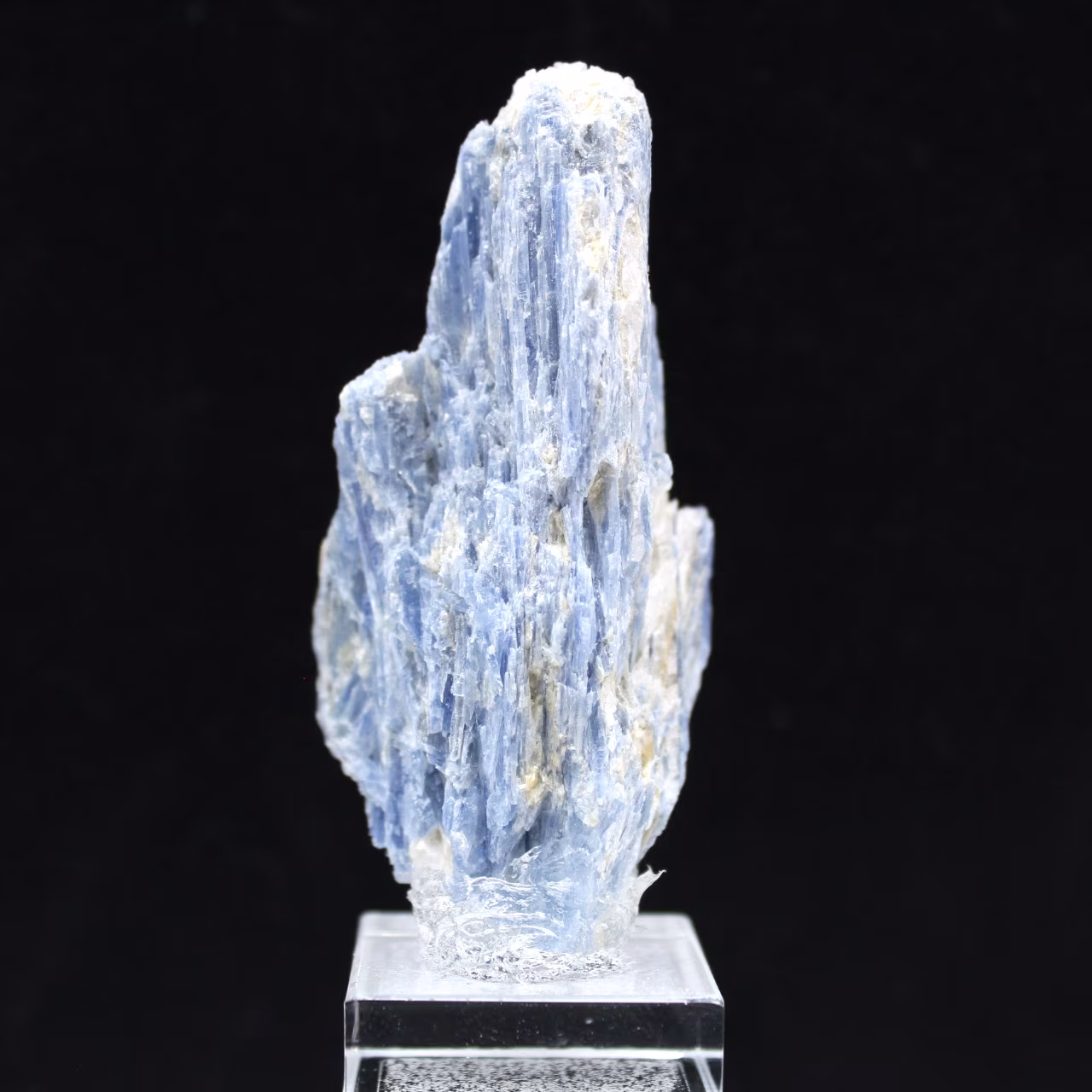 Cristales de cianita
