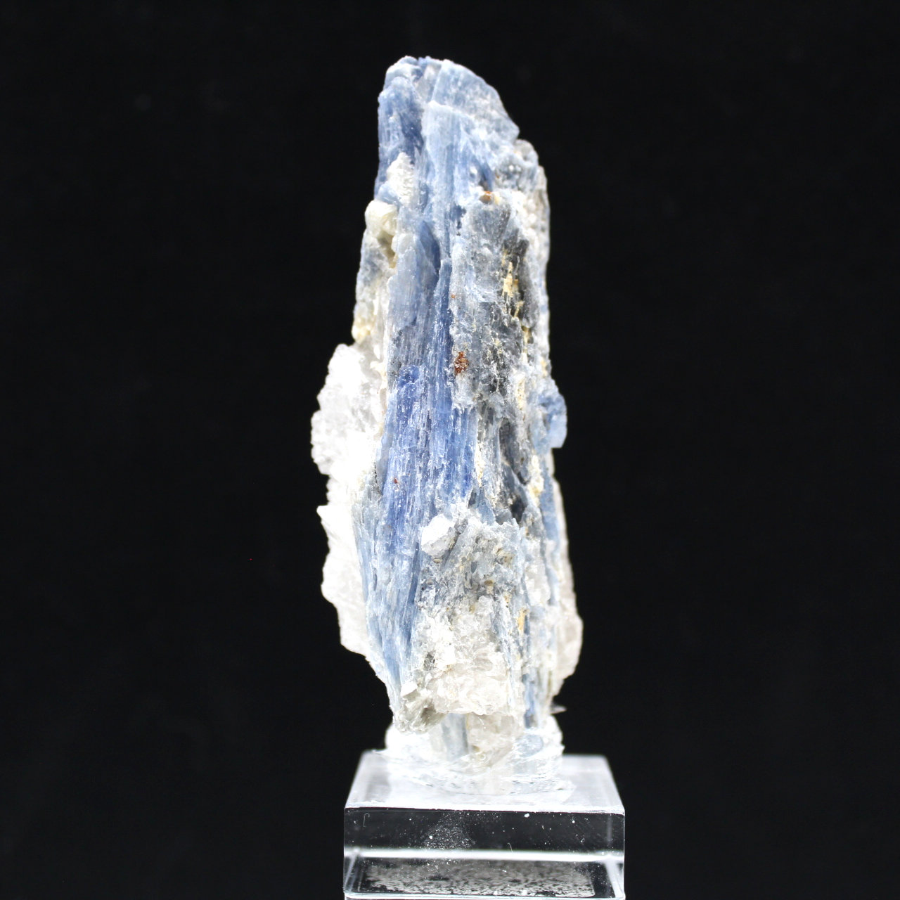 Cristales de cianita