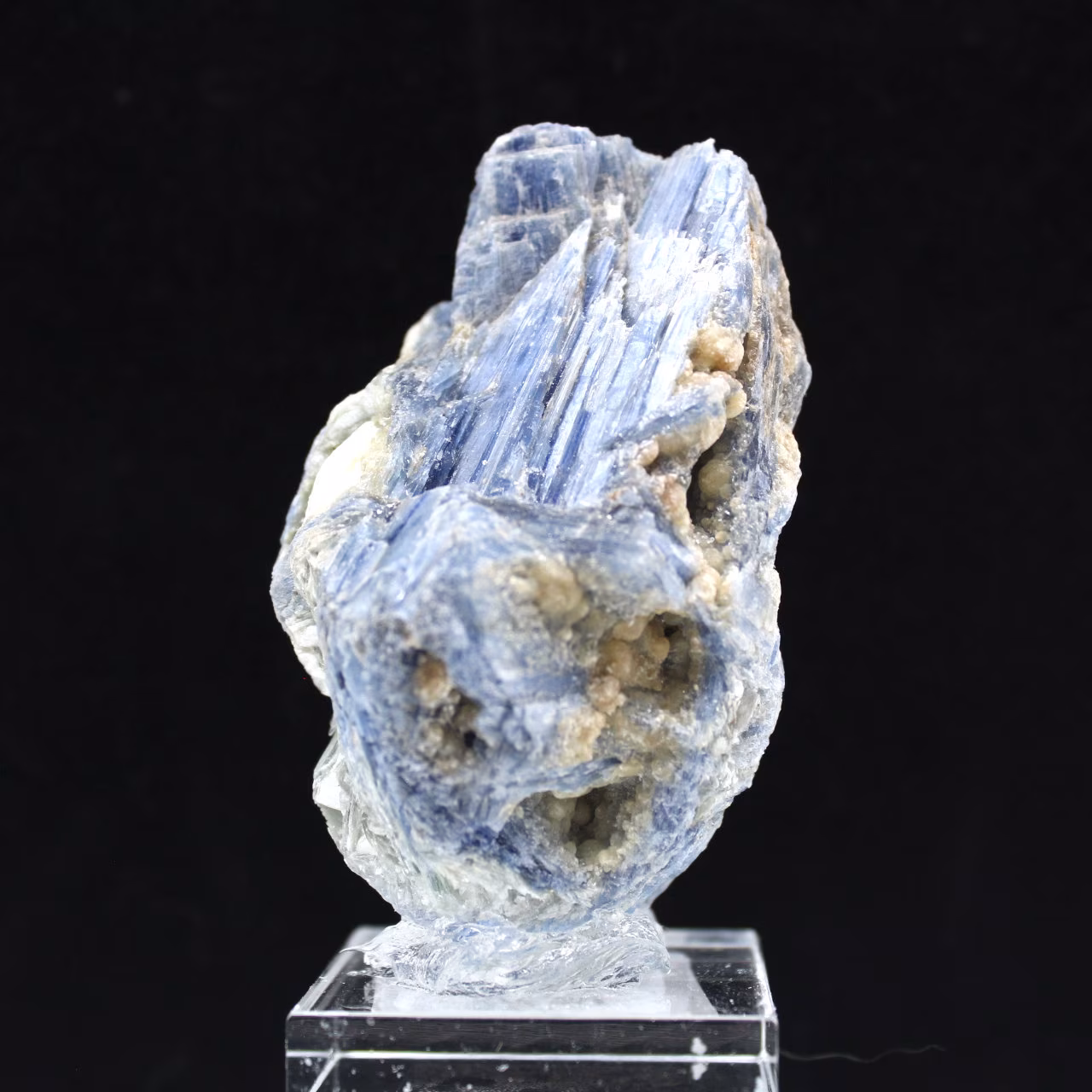 Cristales de cianita