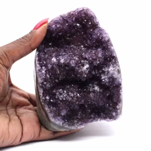 Geoda escultórica de amatista – Decoración mineral Brasil