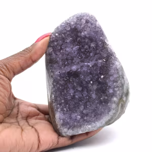 Cristales de amatista: un regalo para los amantes de los minerales