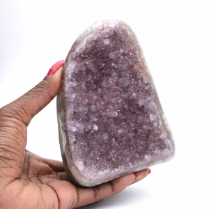 Drusa de amatista y cuarzo brasileño: piedra de la armonía