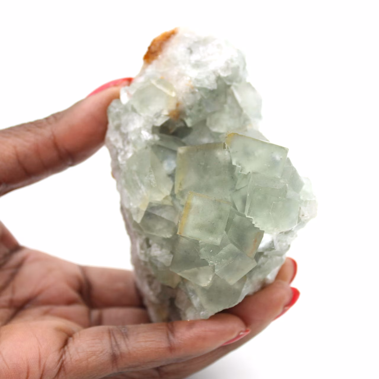 Piedra de fluorita verde en bruto: muestra de roca cristalizada