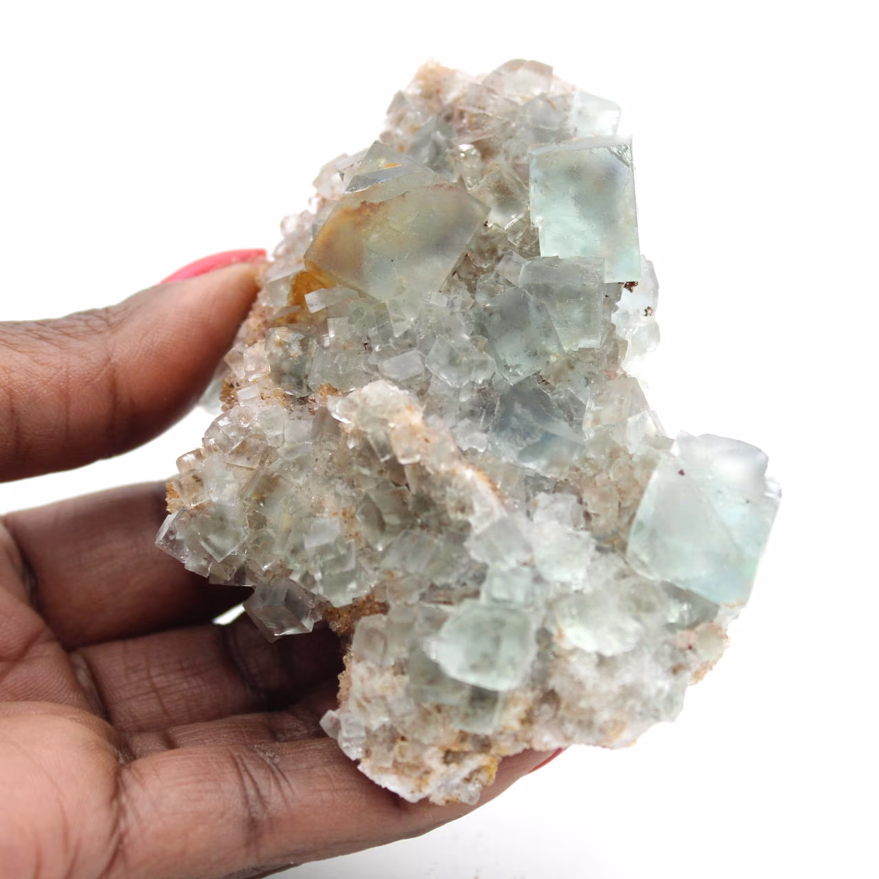 Fluorita verde sobre roca: muestra mineral en bruto