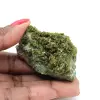 Pequeño epidoto verde sobre matriz marroquí - 0