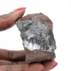 Pequeña pirolusita cristalizada en matriz auténtica - 1