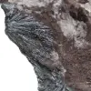 Cristales de pirolusita en matriz, roca natural. - 2