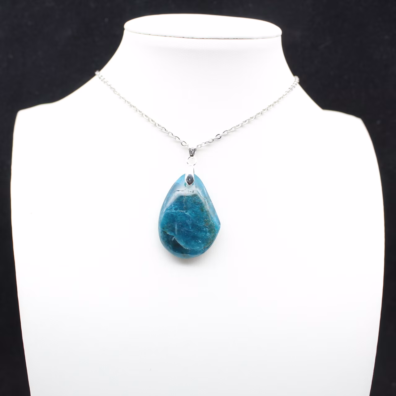 Colgante de apatita azul de Madagascar - Mineralogía auténtica