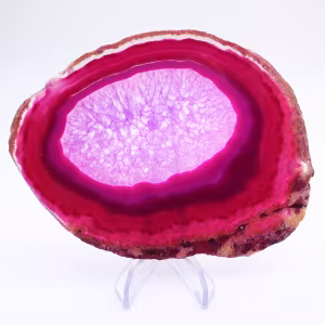 Rebanada decorativa de ágata teñida de rosa