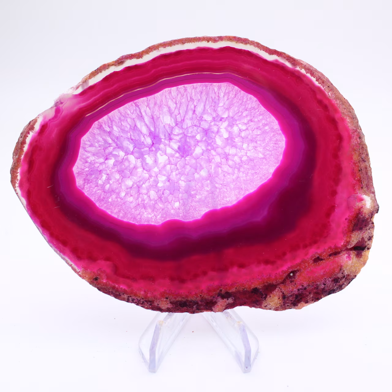 Rebanada decorativa de ágata teñida de rosa