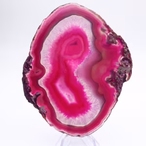 Rebanada de ágata natural teñida de rosa