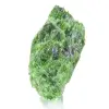 Cromidópsido crudo de Finlandia, mineral verde sobre una base, 60 g - 0