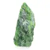 Cromodiópsido crudo sobre una base, ejemplar escandinavo de 50 g. - 0