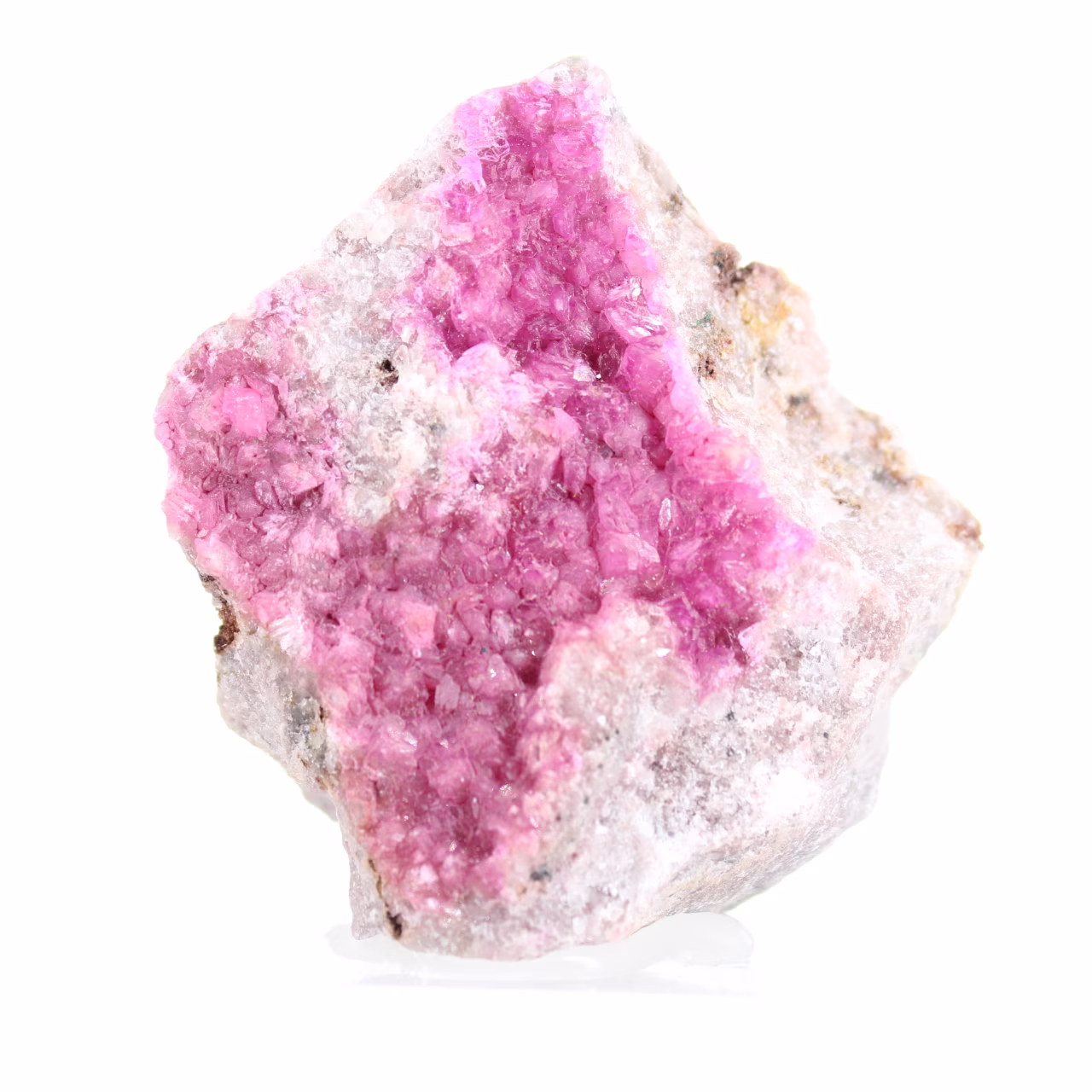 Cobaltocalcite du Congo, cristaux roses en vitrine