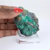Brochantita chilena: mineral en bruto sobre ganga y basamento. - 1