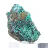 Brochantita chilena: mineral en bruto sobre ganga y basamento. - 2