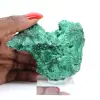 Ejemplar de malaquita en fibras verdes del Congo, expositor acrílico - 6