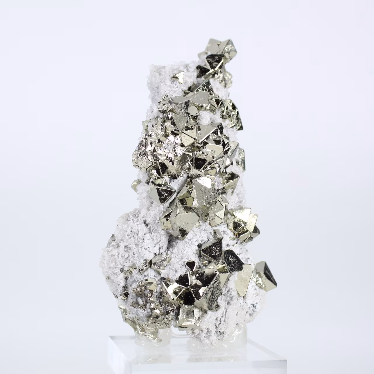 Pirita de Perú en formas octaédricas – Mineral de colección sobre una base