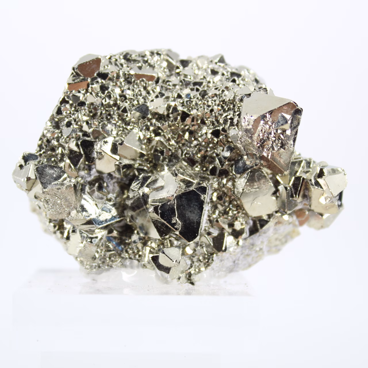 Pirita dorada de Perú con cristales triangulares – Colección