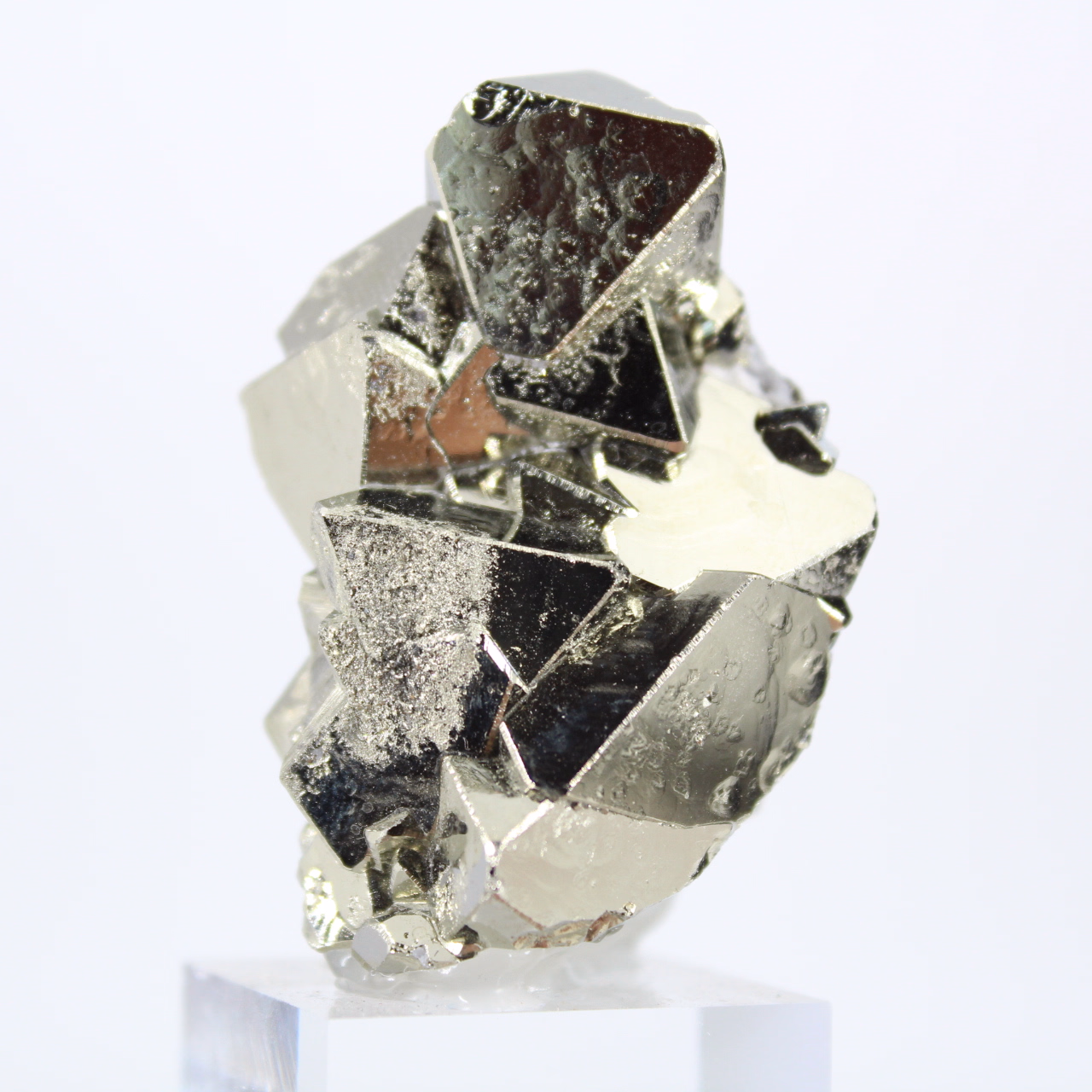 Mineral de pirita octaédrica de Perú para coleccionistas.