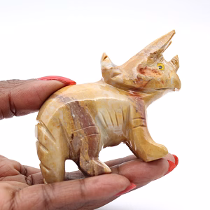 Triceratops en esteatita natural de Bolivia