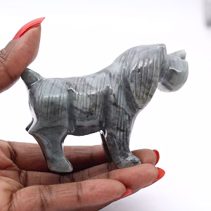 Figura de perro tallada en esteatita boliviana