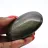 Canto rodado de obsidiana dorada de México para vitrina geológica