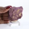 Purpurita de Portugal en bruto sobre peana – Espécimen natural - 1